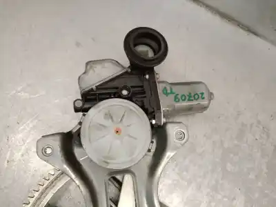 Автозапчасти б/у задний правый стеклорегулятор за toyota prius (nhw30) 1.8 16v cat ссылки oem iam 6980152070  