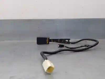 Peça sobressalente para automóvel em segunda mão chicote / encaixe cinto segurança dianteiro esquerdo por toyota corolla (_e12_) 1.4 d (nde120_) referências oem iam 7323002301b0