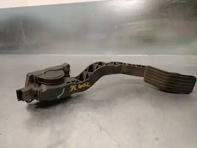 Second-hand car spare part accelerator pedal for peugeot 206 fastback (2a/c) 1.4 hdi eco 70 oem iam references 9645852280
