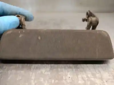 Peça sobressalente para automóvel em segunda mão puxador exterior dianteiro esquerdo por opel kadett e (t85) 1.6 s (c19, d19) referências oem iam 138131  138131