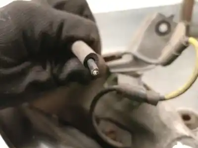 Peça sobressalente para automóvel em segunda mão manga de eixo traseira direita por lexus is 2.5 16v cat (híbrido) referências oem iam 4230453020  4230453020