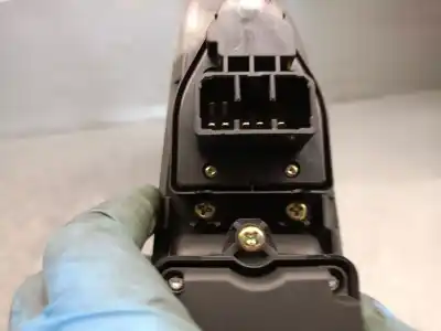 Second-hand car spare part left front power window switch for mazda 3 (bk) 1.6 di turbo oem iam references bjoe66600  bp4l66350