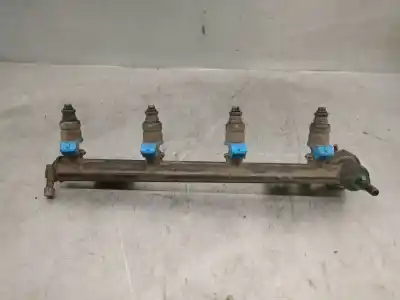 Peça sobressalente para automóvel em segunda mão régua / rampa de injetores por volvo s40 i (644) 1.8 referências oem iam 9202510