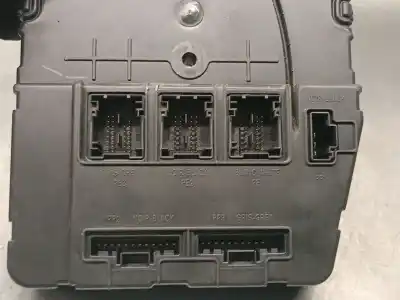 Peça sobressalente para automóvel em segunda mão caixa de fusíveis e relés por renault grand scénic ii (jm0/1_) 1.9 dci (jm0g, jm12, jm1g, jm2c) referências oem iam 8200351184 s118400250c siemens 