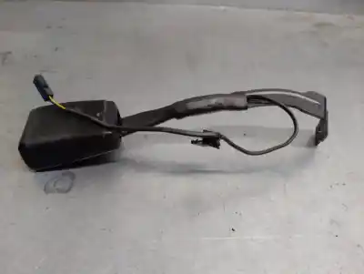 Pezzo di ricambio per auto di seconda mano gancio cintura anteriore destro per volkswagen golf vi descapotable (517) 1.6 tdi riferimenti oem iam 1k3857756ba