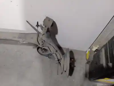 Автозапчастина б/у задня вісь для toyota prius (_w3_) 1.8 hybrid (zvw3_) посилання на oem iam 4210112171  