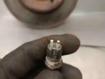 Second-hand car spare part rear left knuckle for renault megane ii (bm0/1_, cm0/1_) 1.5 dci (bm02, bm13, bm2a, cm02, cm13) oem iam references 7701207823  7701207823