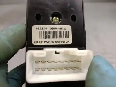 Автозапчастина б/у передні вікний вмикач для kia cee'd fastback (ed) 1.6 crdi 90 посилання на oem iam 936701h120  935701h120eq