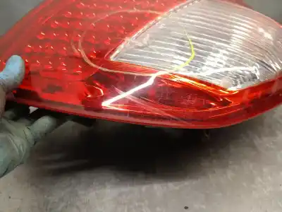 Автозапчастина б/у правий ліхтар для kia cee'd fastback (ed) 1.6 crdi 90 посилання на oem iam 924021h050  924021h050