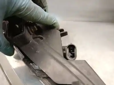 Автозапчастина б/у правий протитуман для kia cee'd fastback (ed) 1.6 crdi 90 посилання на oem iam 922021h070  922021h070