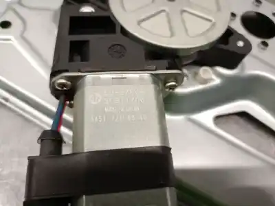 Second-hand car spare part passenger side right window regulator for smart cabrio 0.8 cdi cat oem iam references a4517200846 a4517200646 a4517200846