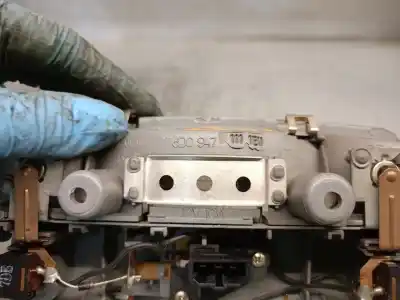 Автозапчастина б/у внутрішне світло для audi a4 b5 (8d2) 1.8 посилання на oem iam 8d09471111e  