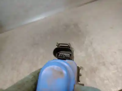 Автозапчасти б/у замок задней левой двери за audi a8 d2 (4d2, 4d8) 3.7 ссылки oem iam 4d0839015d  