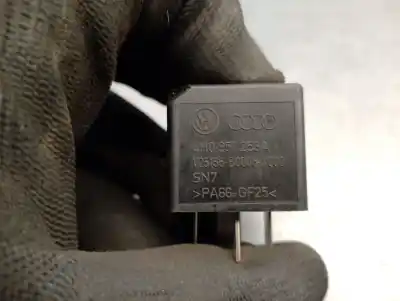 Second-hand car spare part relay for skoda octavia iii (5e3, nl3, nr3) 1.6 tdi oem iam references 4h0951253a  