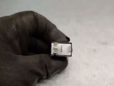 Second-hand car spare part relay for skoda octavia iii (5e3, nl3, nr3) 1.6 tdi oem iam references 4h0951253c  