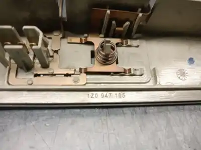 Автозапчасти б/у внутренний свет за skoda fabia i (6y2) 1.4 tdi ссылки oem iam 1z0947105  