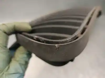 Pezzo di ricambio per auto di seconda mano griglia paraurti anteriore per skoda fabia i (6y2) 1.4 tdi riferimenti oem iam 6y0853677d  6y0853677d