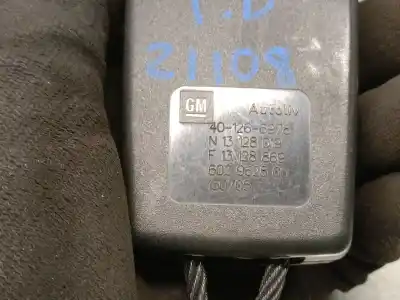 Автозапчастина б/у гачок для opel astra h (a04) 1.7 cdti (l48) посилання на oem iam 13128019 401266978 autoliv 5197601