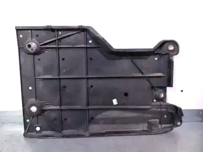 Автозапчасти б/у защитная крышка за toyota auris ranchera familiar (_e18_) 1.8 hybrid (zwe186_) ссылки oem iam 5816602030  cesta 10a