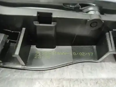 Recambio de automóvil de segunda mano de maneta interior trasera derecha para peugeot 2008 i (cu_) 1.2 thp 110 / puretech 110 referencias oem iam 96555516vv  96555516vv