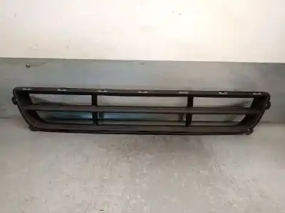 Piesă de schimb auto la mâna a doua Grilã De Airerisire Partea Din Fatã pentru KIA CEE'D FASTBACK (ED) 1.6 Referințe OEM IAM 865651H000  865221H000