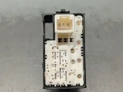 Second-hand car spare part rear left power window switch for toyota auris ranchera familiar (_e18_) 1.8 hybrid (zwe186_) oem iam references 192801  
