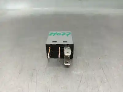 Pezzo di ricambio per auto di seconda mano relè per toyota auris ranchera familiar (_e18_) 1.8 hybrid (zwe186_) riferimenti oem iam 9008087021 vfm11f41z16 - 1750323a 