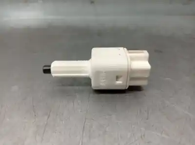Second-hand car spare part switch for toyota auris ranchera familiar (_e18_) 1.8 hybrid (zwe186_) oem iam references 8434009020