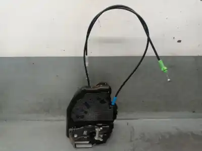 Second-hand car spare part rear right door lock for toyota auris ranchera familiar (_e18_) 1.8 hybrid (zwe186_) oem iam references 6905005051