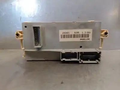 Peça sobressalente para automóvel em segunda mão caixa de fusíveis e relés por fiat stilo (192_) 1.9 jtd (192_xe1a) referências oem iam 46778898  