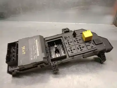 Second-hand car spare part fuse box unit for opel vectra c gts (z02) 1.9 cdti (f68) oem iam references 13181984