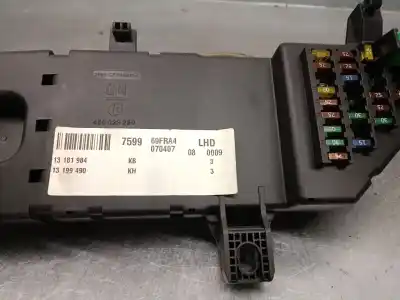 Second-hand car spare part fuse box unit for opel vectra c gts (z02) 1.9 cdti (f68) oem iam references 13181984 518777206 13199490