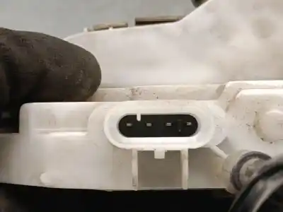 Second-hand car spare part left front door lock for renault megane ii (bm0/1_, cm0/1_) 1.5 dci (bm1e, cm1e) oem iam references 8200027776  8200027776