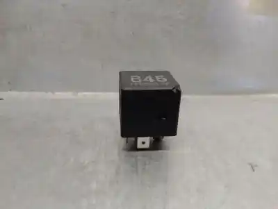 Second-hand car spare part relay for audi q3 (8ub, 8ug) 2.0 tdi quattro oem iam references 4h0951253a