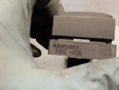 Second-hand car spare part left front power window switch for audi q3 (8ub, 8ug) 2.0 tdi quattro oem iam references 8u0959851  