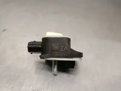 Автозапчастина б/у датчик для toyota corolla fastback (_e21_) 1.8 hybrid (zwe211) посилання на oem iam 8983a02020  