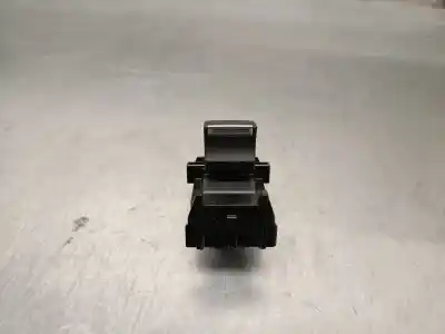 Pezzo di ricambio per auto di seconda mano comandi alzacristalli posteriore sinistro per toyota corolla fastback (_e21_) 1.8 hybrid (zwe211) riferimenti oem iam 8481002250  8481002250