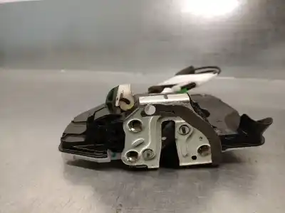 Автозапчастина б/у замок передніх дверей лівий для toyota corolla fastback (_e21_) 1.8 hybrid (zwe211) посилання на oem iam 6904002491  6904002491