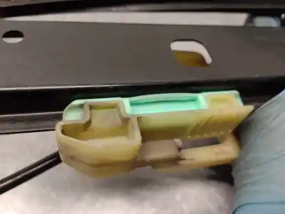 Second-hand car spare part driver left window regulator for audi q3 (8ub, 8ug) 2.0 tdi quattro oem iam references 8u0837461  8u0837461