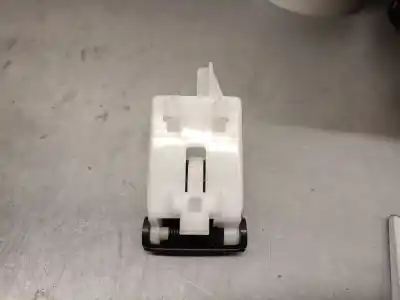 Автозапчастина б/у замок капота для toyota corolla fastback (_e21_) 1.8 hybrid (zwe211) посилання на oem iam 53601f4020c0  53601f4020c0