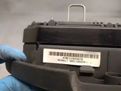 Second-hand car spare part front left air bag for renault twingo ii (cn0_) 1.5 dci (cn0e) oem iam references 985109665r  985103168r