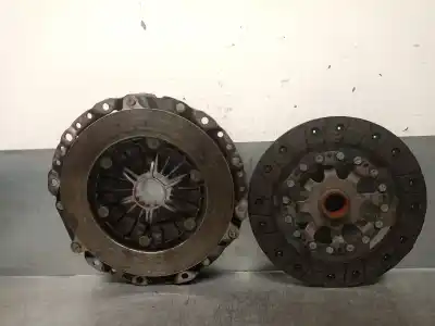 Second-hand car spare part clutch kit for bmw 3 (e46) 318 i oem iam references 21217527667 123039210 luk 21217527667