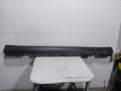 Автозапчастина б/у бічна сподниця для BMW X1 (E84) SDRIVE 18 D Посилання на OEM IAM 51772990170  