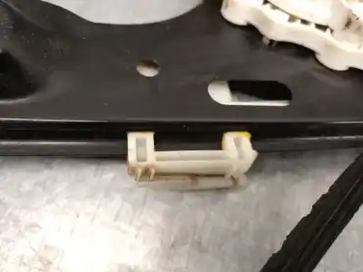 Автозапчасти б/у регулятор стекла переднего правого за bmw x1 (e84) sdrive 18 d ссылки oem iam 51332990386 0130822227 bosch 51332990386