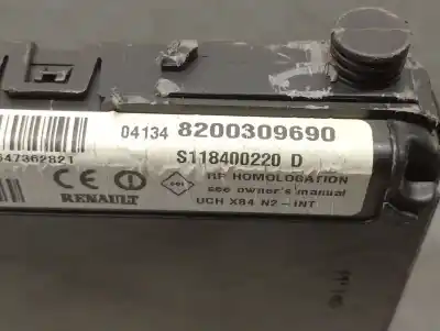 Second-hand car spare part fuse box unit for renault grand scénic ii (jm0/1_) 1.9 dci (jm0g, jm12, jm1g, jm2c) oem iam references 8200309690 s118400220d siemens 