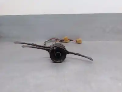 Recambio de automóvil de segunda mano de MANDO LUCES para LADA NIVA TODO TERRENO, CERRADA (2121, 2131)  referencias OEM IAM 3700379577  