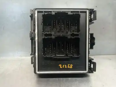 Recambio de automóvil de segunda mano de Caja Reles / Fusibles para FORD FIESTA VII (HJ, HF) 1.1 TI-VCT referencias OEM IAM H1BT14D068AG 9690273051 FOMOCO 