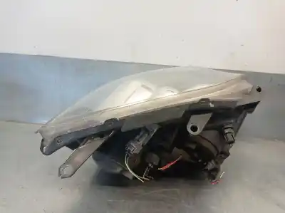 Second-hand car spare part left headlight for toyota avensis ranchera familiar (_t25_) 2.2 d-4d (adt251_) oem iam references 8107005250  8107005250