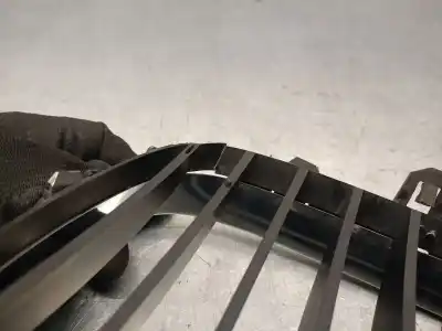 Second-hand car spare part front grille for bmw 5 (e60) 530 i oem iam references 51137027062  