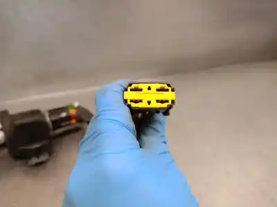 Peça sobressalente para automóvel em segunda mão comutador de ignição por renault clio ii (bb_, cb_) 1.5 dci (bb3n, cb3n) referências oem iam 7701471098  7701471098